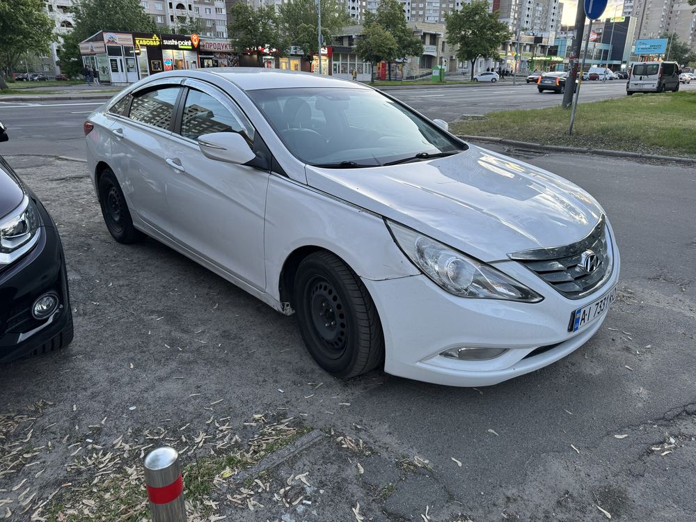 Hyundai sonata yf 2.0 Lpi Торг