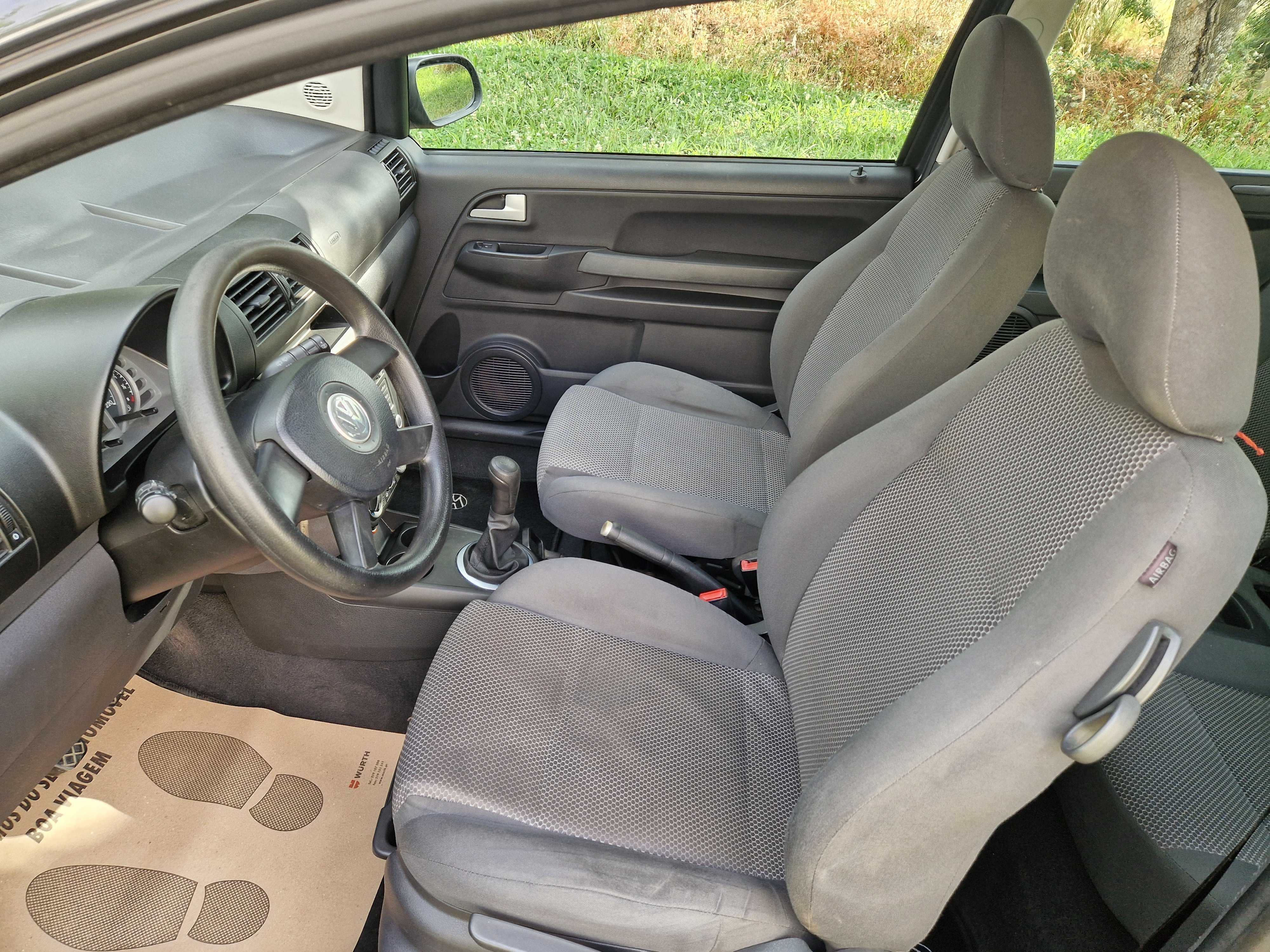 VW FOX 1.0 com AC