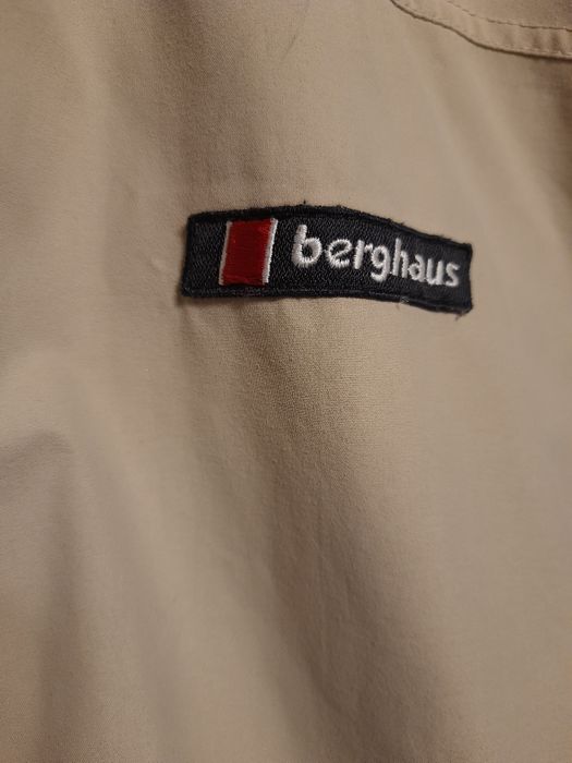 Курточка berghaus