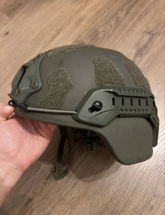 Каска вухата МІСН ІІІА захисту від глобал балістік