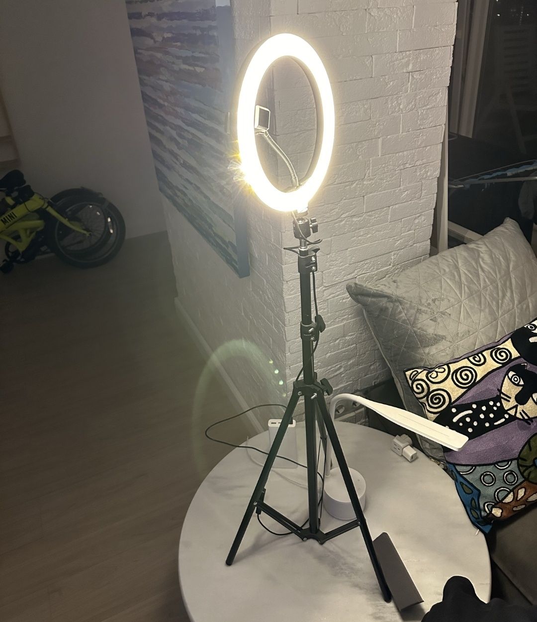 Кольцевая лампа RGB, MJ 26 LED, + 2.1м штатив