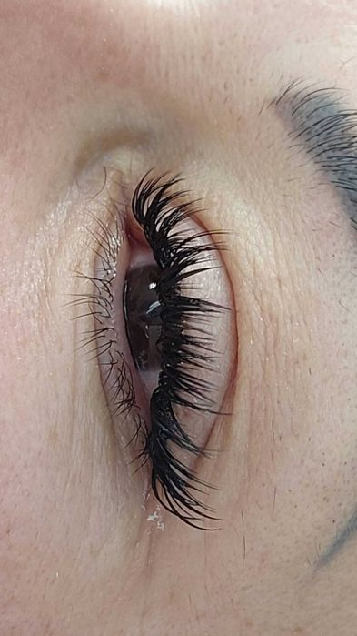 Нарощуваня вій, Ламінування! Корекція брів та Ламінування!)