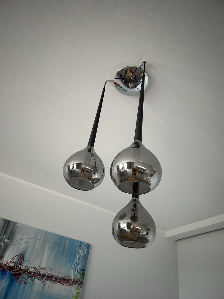 Gustowne lampy do salonu / jadalni