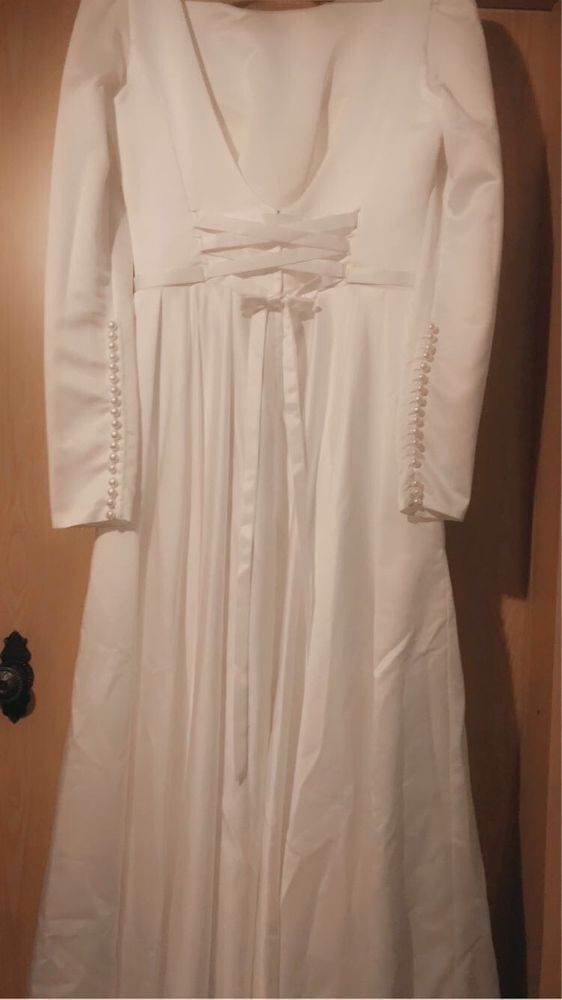 Продам свадебное платье 42-46 размера