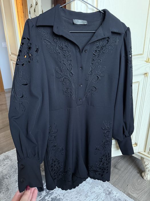 Чорний комбінезон з шортами