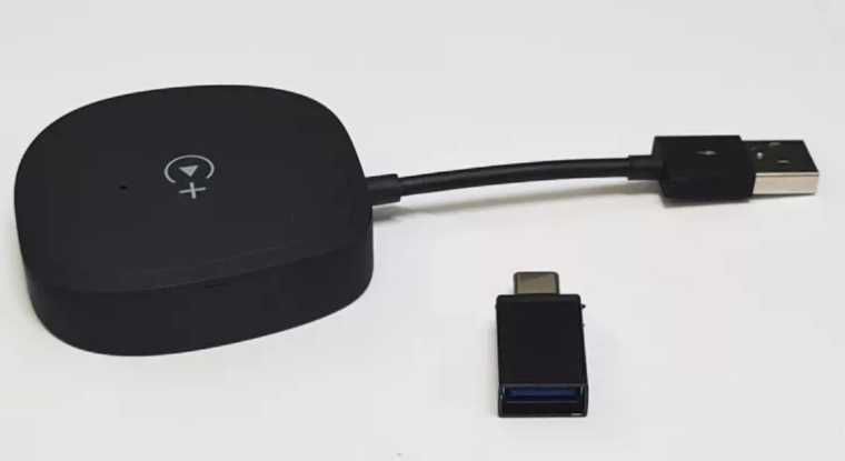 Bezprzewodowy adapter CarPlay do iPhone