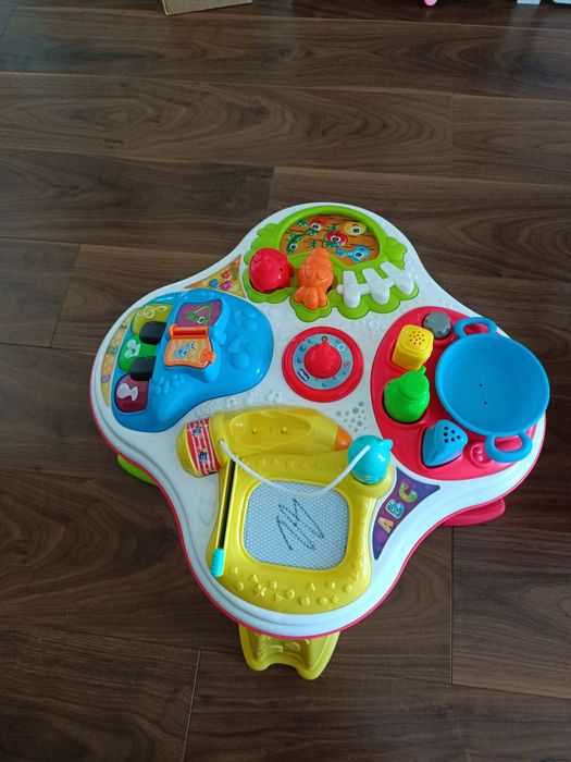 Mesa minhas primeiras atividades chicco