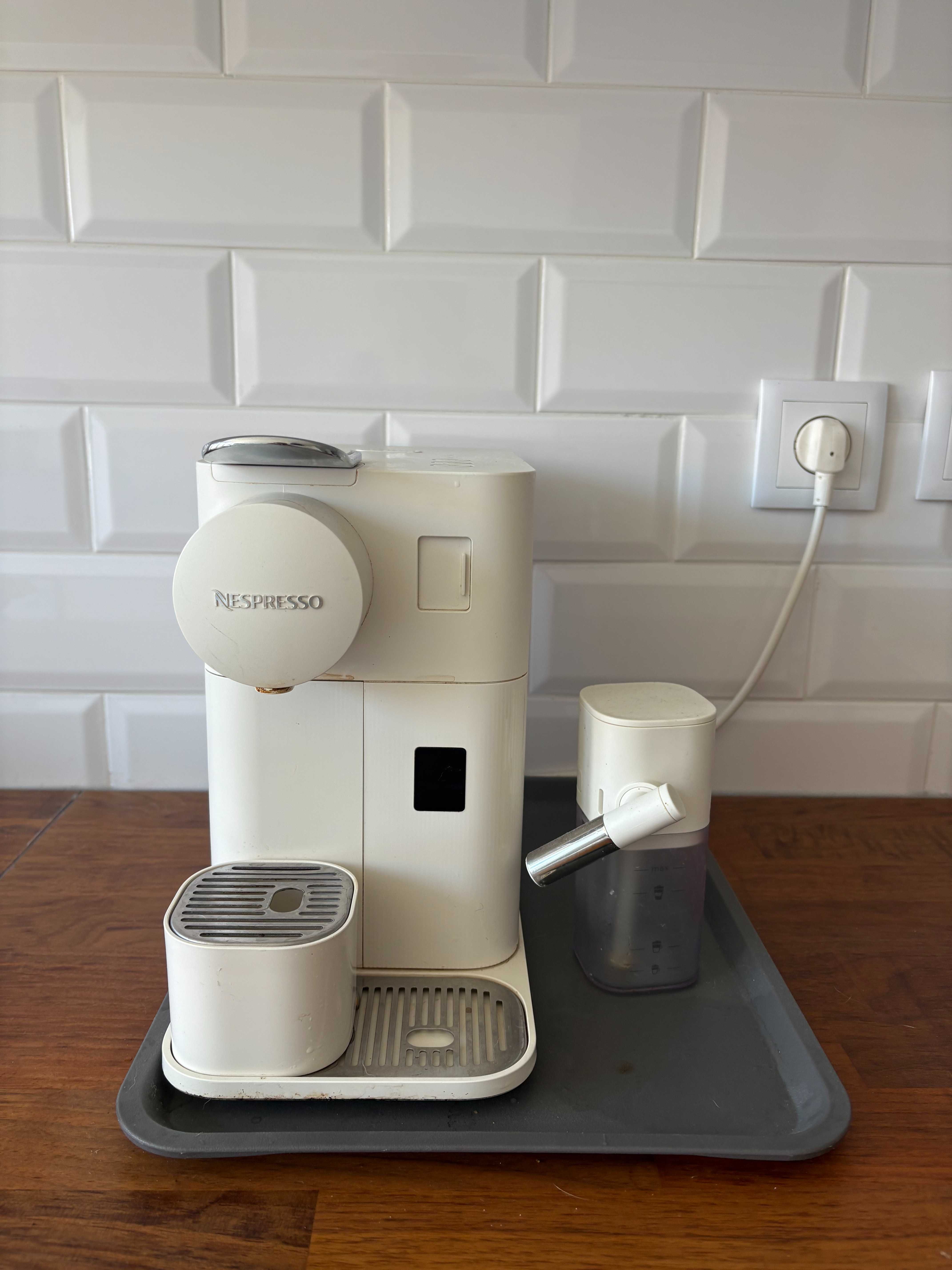 Cafeteira de Expresso de Cápsula  - Branco