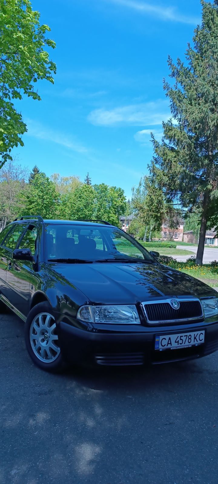 Продам автомобіль Skoda Octavia