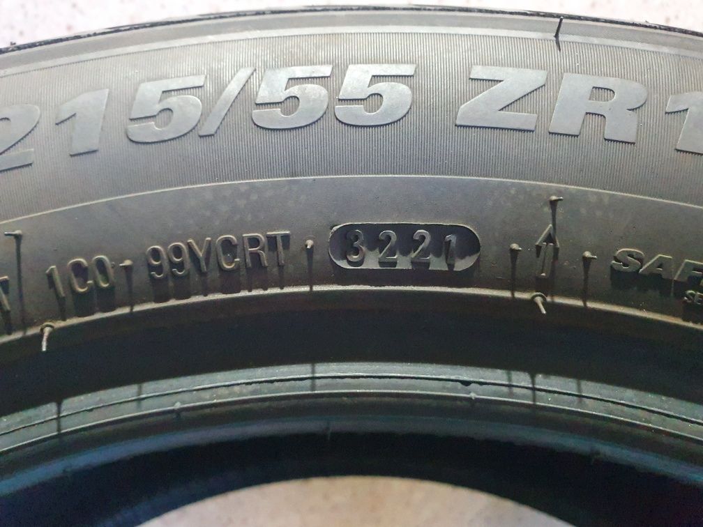 Kumho Solus 4S HA32 215/55R17