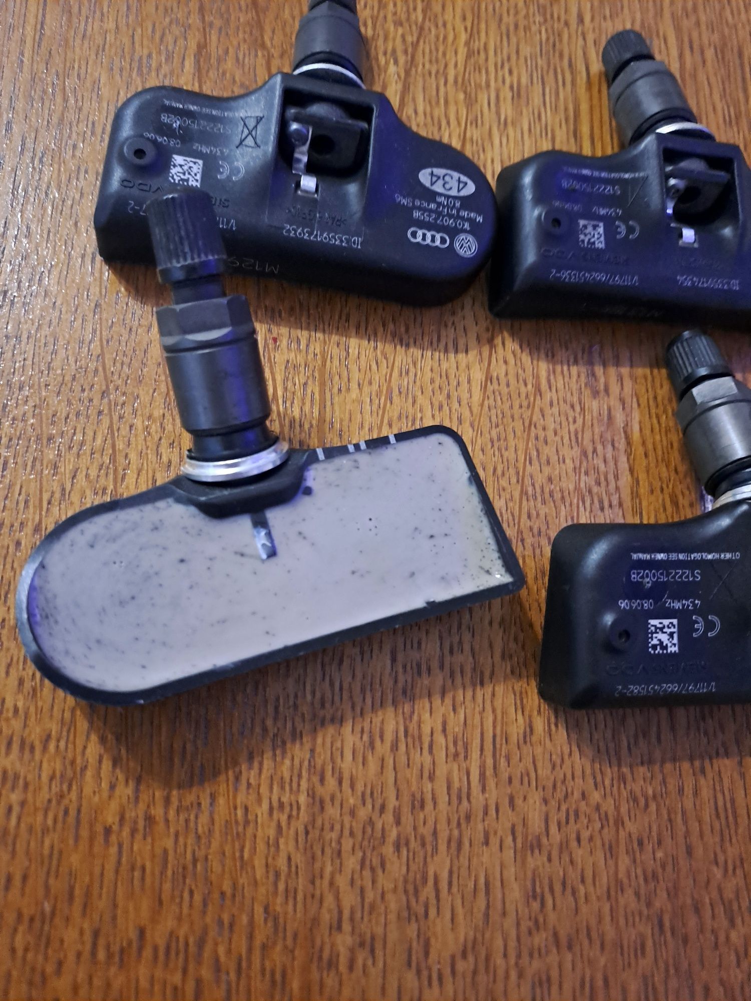 Czujniki ciśnienia TPMS vw audi passat cc 1K0.907.255B