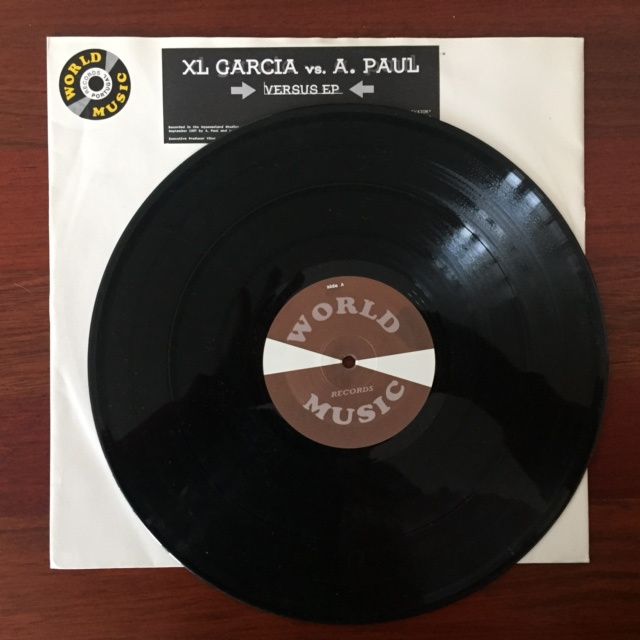 vinil XL Garcia vs. A. Paul