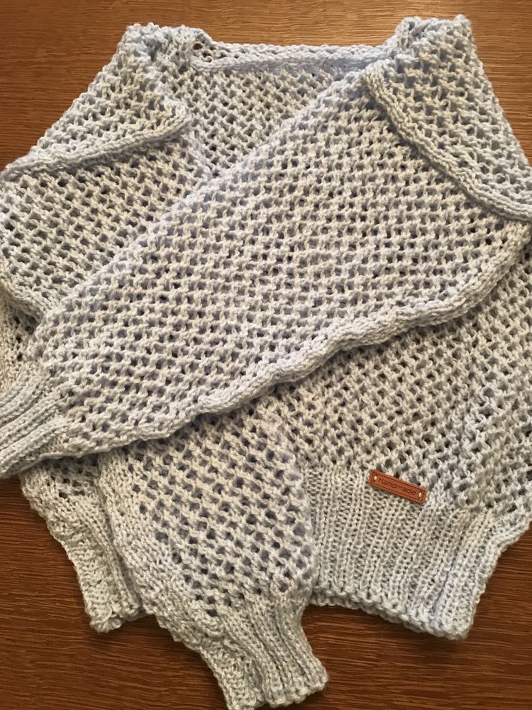 Sweter ręcznie robiony