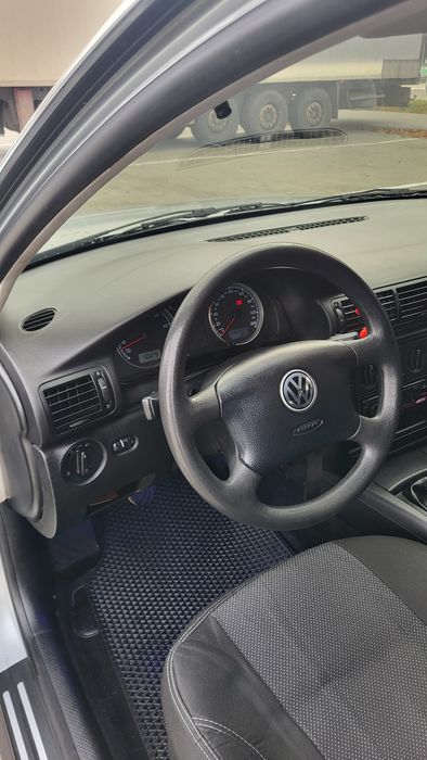 Volkswagen Passat b5 2.0 г/б