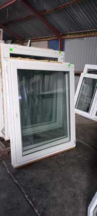 Używane okna pcv 140 x 140 oraz 121 x 140, 28 i 24 sztuk po 350 zł