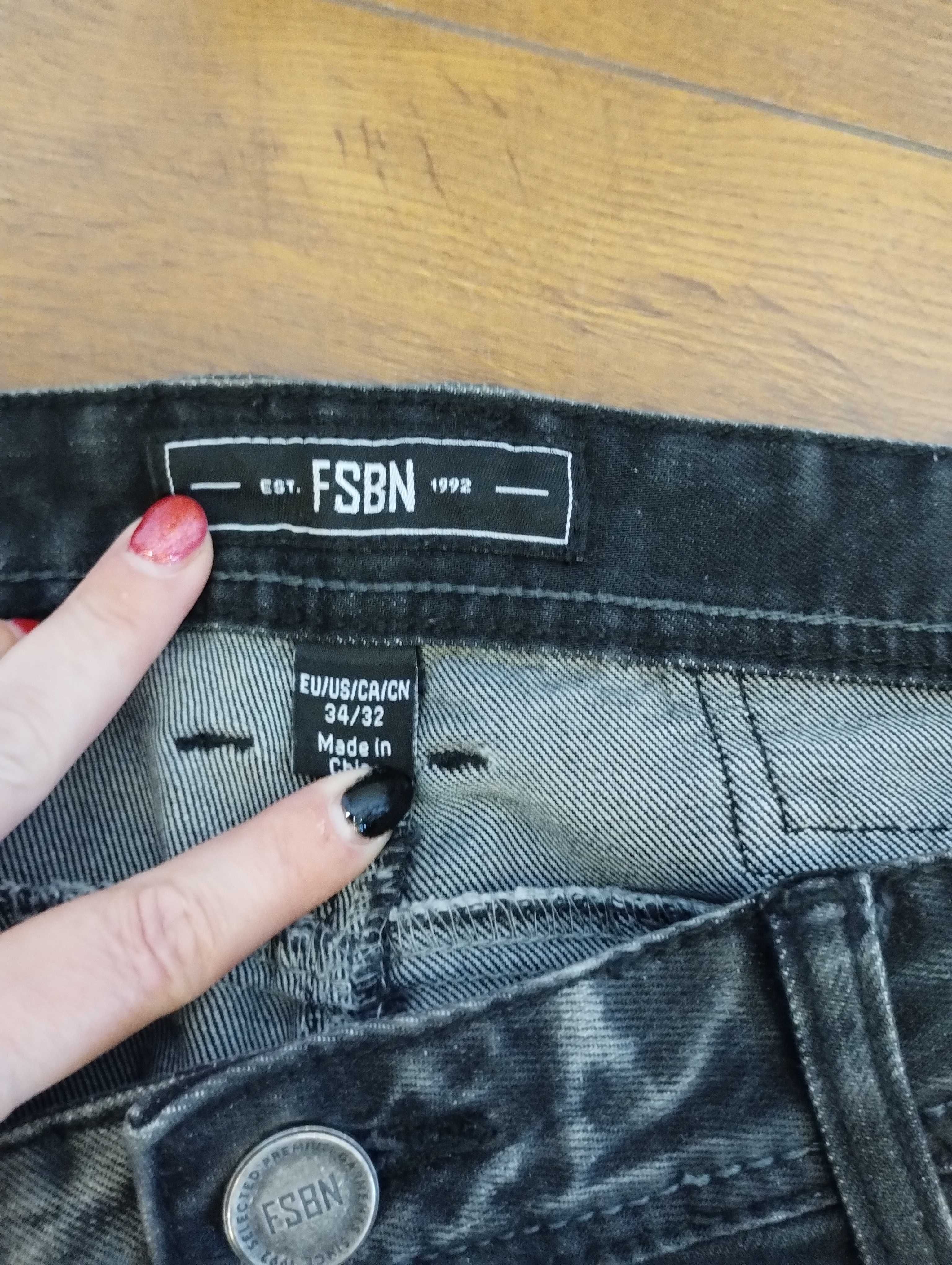 Wyprzedaż! Męskie jeansy Fishbone r. 34/32 musthave czarne wycierane