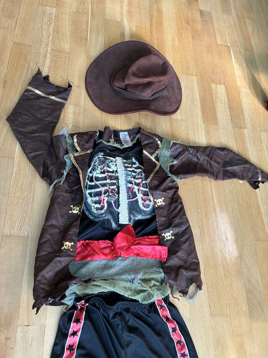 Strój na halloween na 8/12 lat