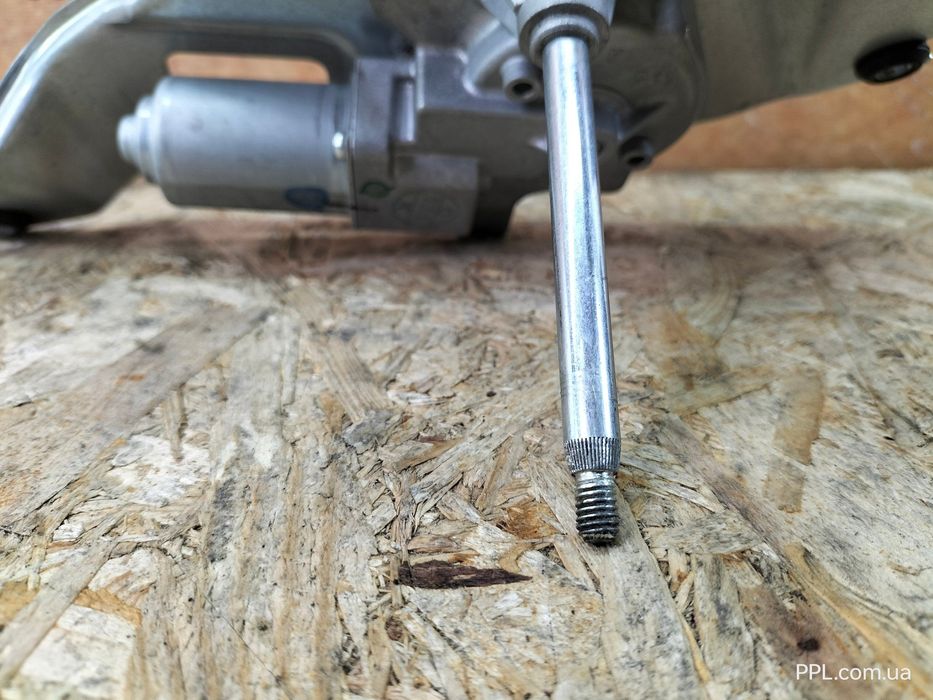 BMW X1 F48 15-22 F46 F39 Моторчик стеклоочистителя дворника заднего