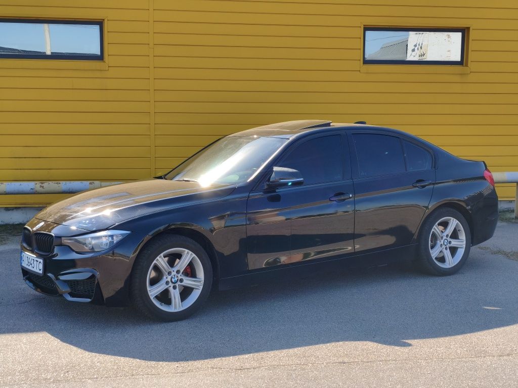 BMW F30 2015 рік задній привід