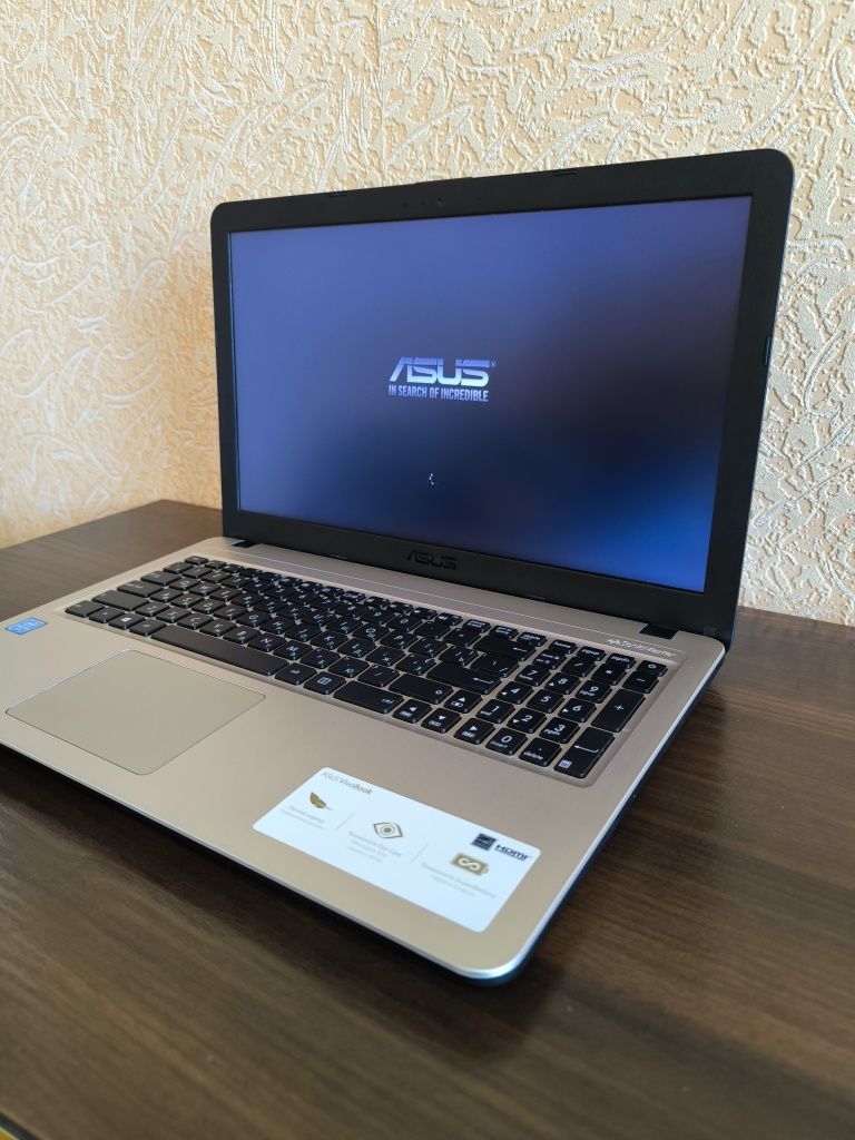 Ноутбук Asus VivoBook R540NA 15.6" FHD, Pentium 1.1GHz,RAM 4Gb,HDD 500