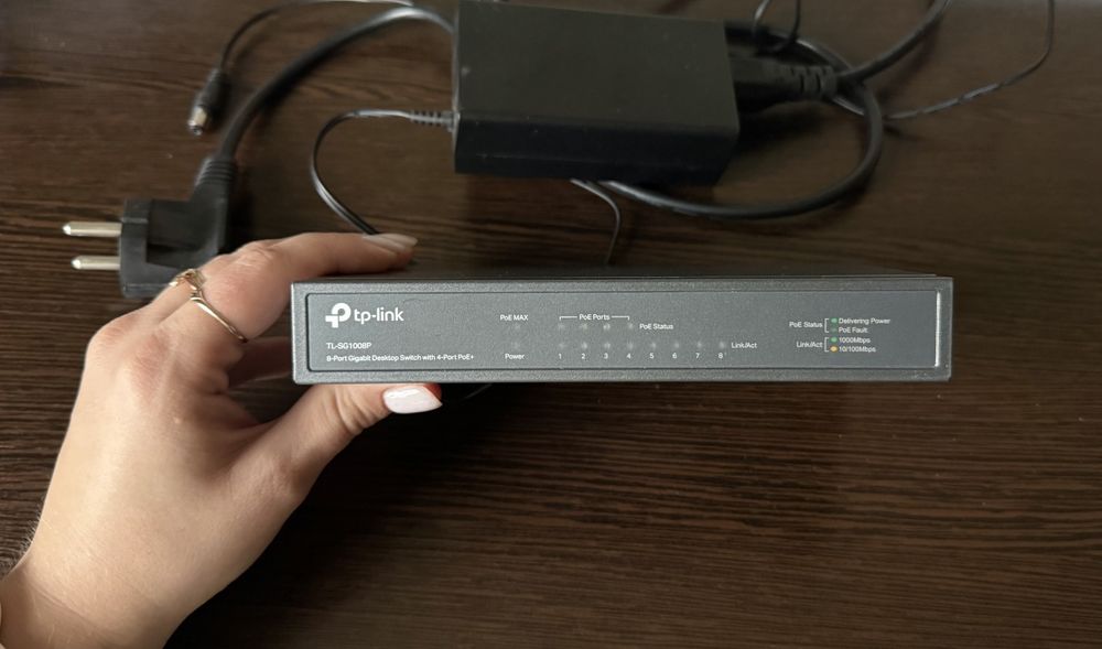 Коммутатор Tp-link TL - SG 1008p