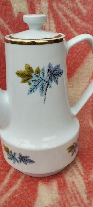 Dzbanek do herbaty kawy Chodzież sygnowany stan bardzo dobry