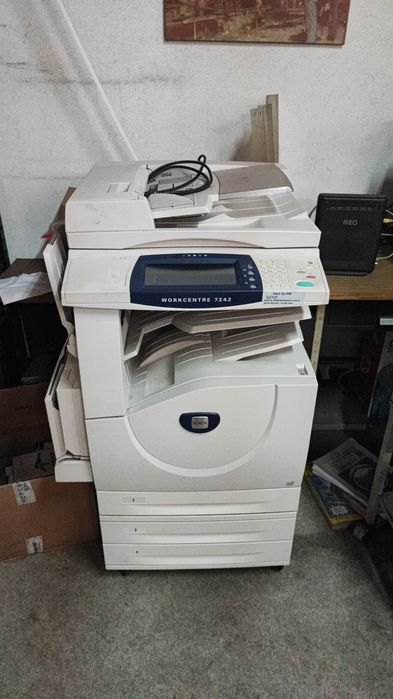 Máquinas Xerox com toners/peças