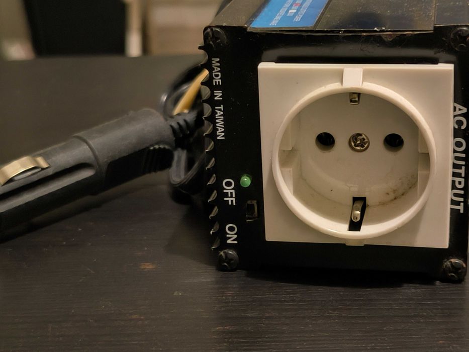 Inversor 12V para 220V - 150W - 10 euros