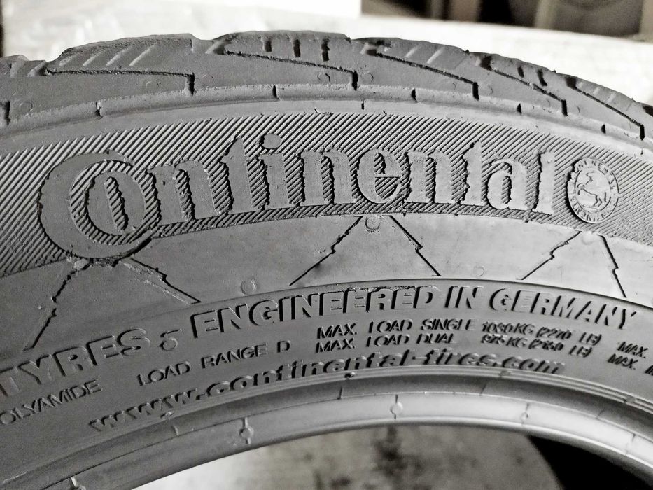 Шини Б/в 225.55.17с пара Continental