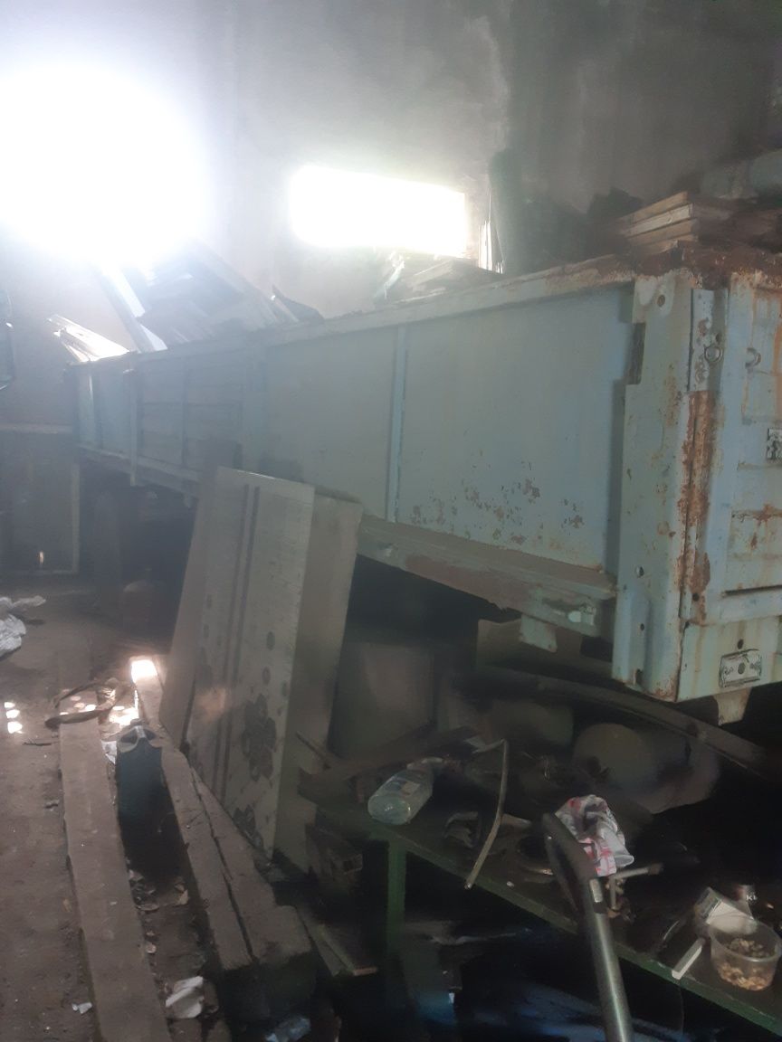 Продам срочно,прицеп камаз