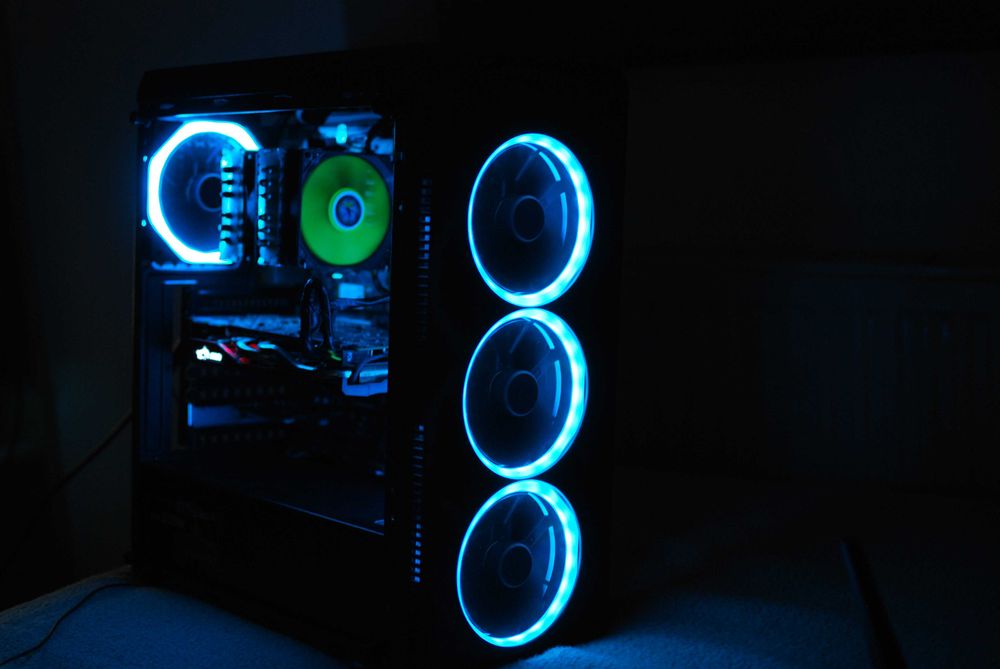 Gamingowy Ryzen 7  grafika GTX 970 4 GB 16 DDR4 MSI WiFi.