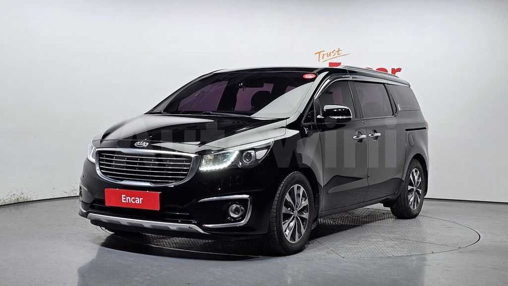 2018 Kia Carnival 9-seater Luxury