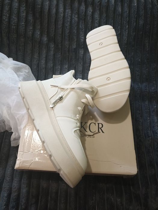 Нові зимові хайтопи жіночі устілка 25 см