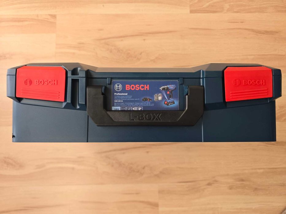 Wiertarko-wkrętarka udarowa Bosch Profesjonal GSB 18V zestaw