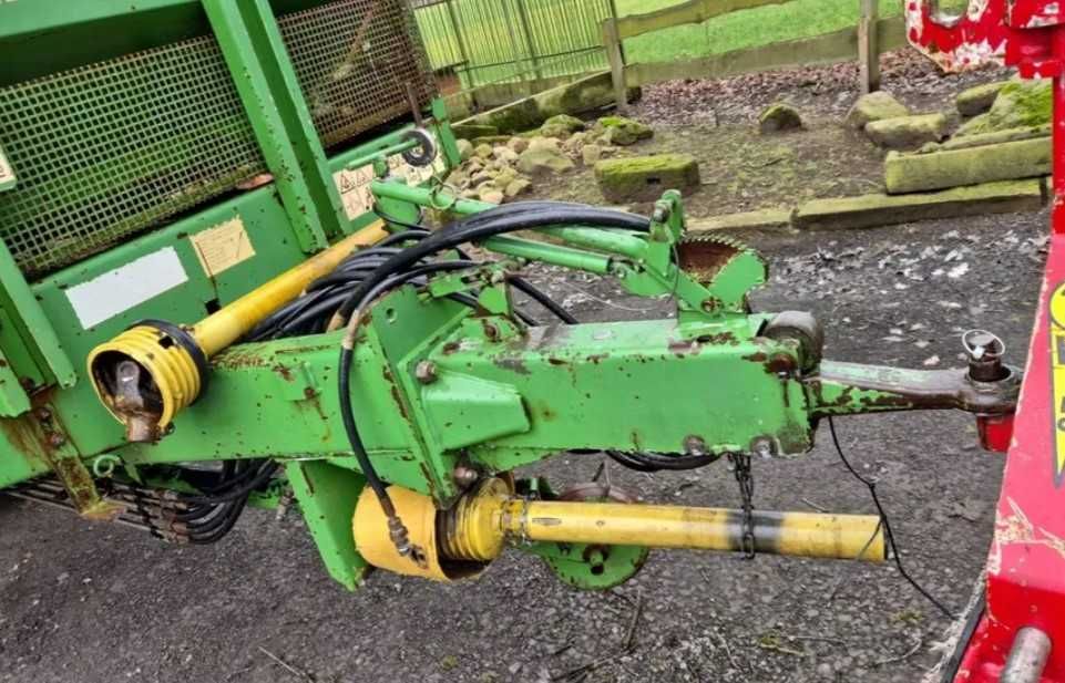 Rozrzutnik obornika BERGMANN 700 ST  7 ton