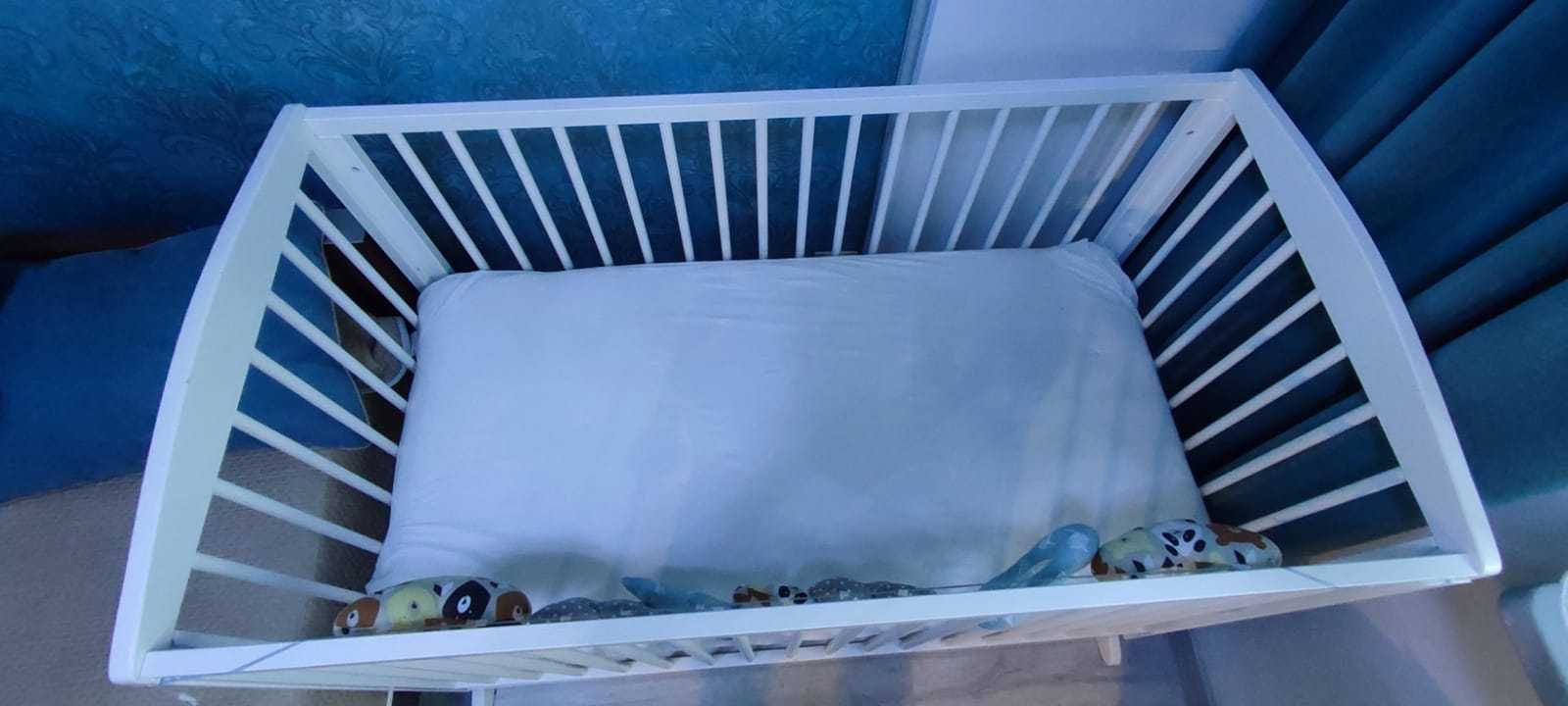 Łóżeczko niemowlęce bujane z szufladą