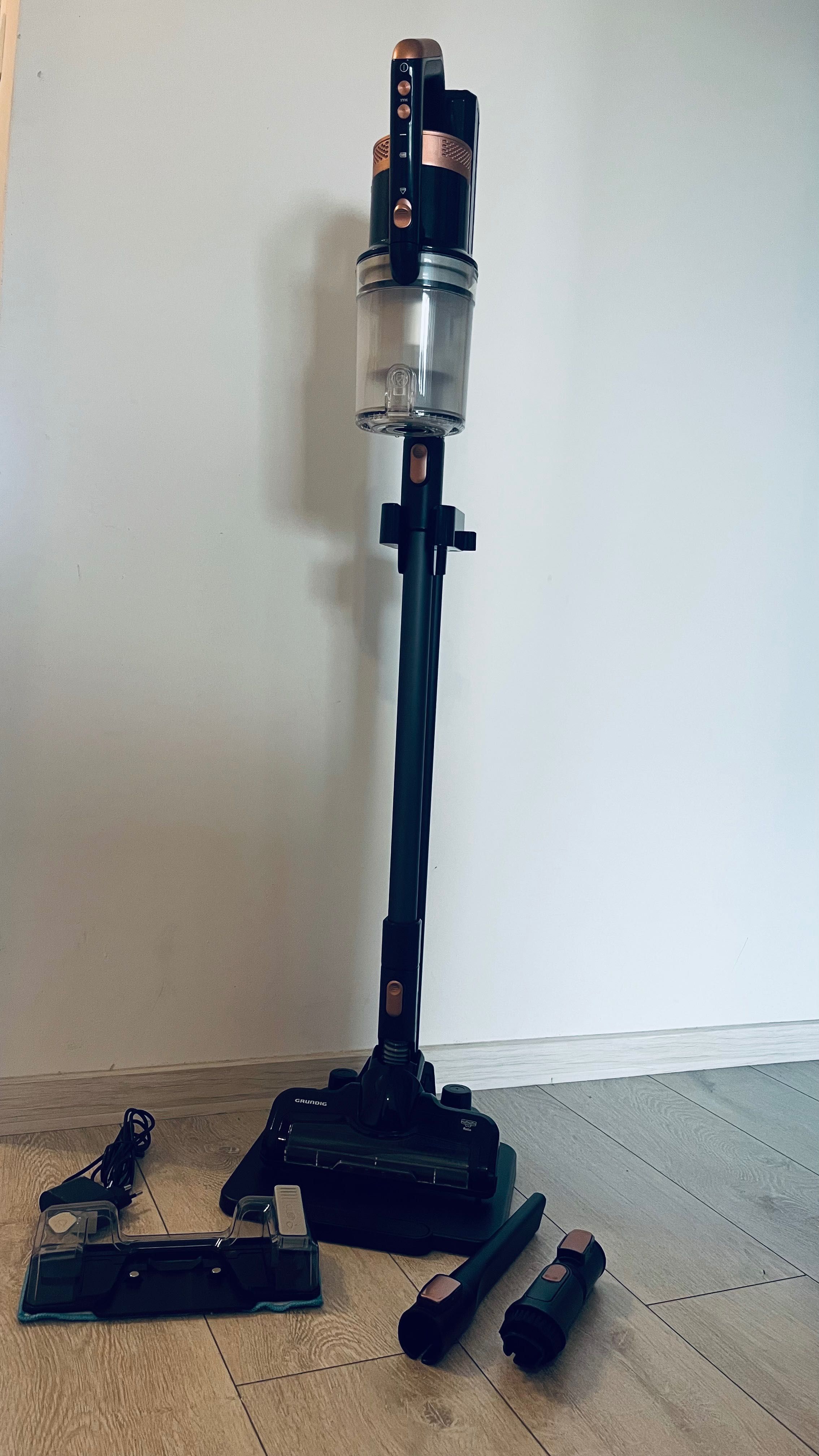 Odkurzacz pionowy Grundig vcp5030 z funkcjąp mopa