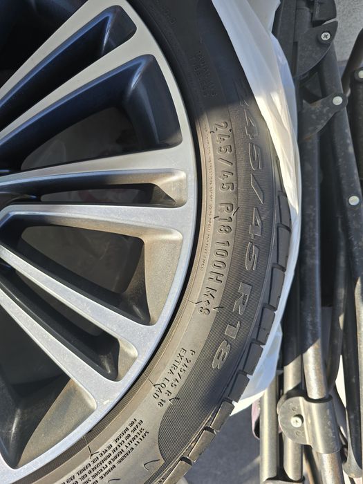 Felgi opony r18 bmw g30 245/40 all season