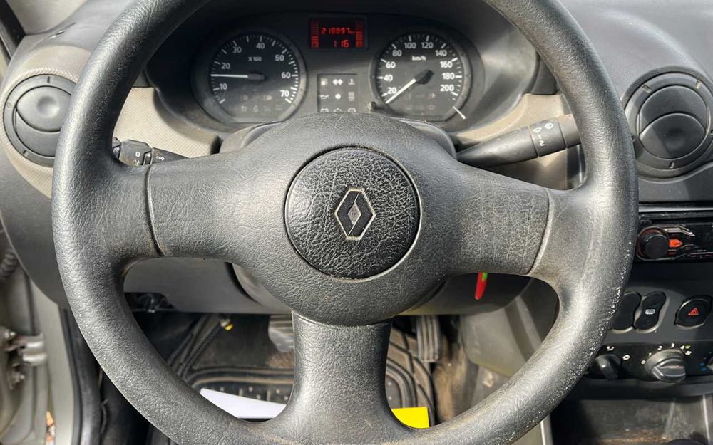 Renault Logan 2010