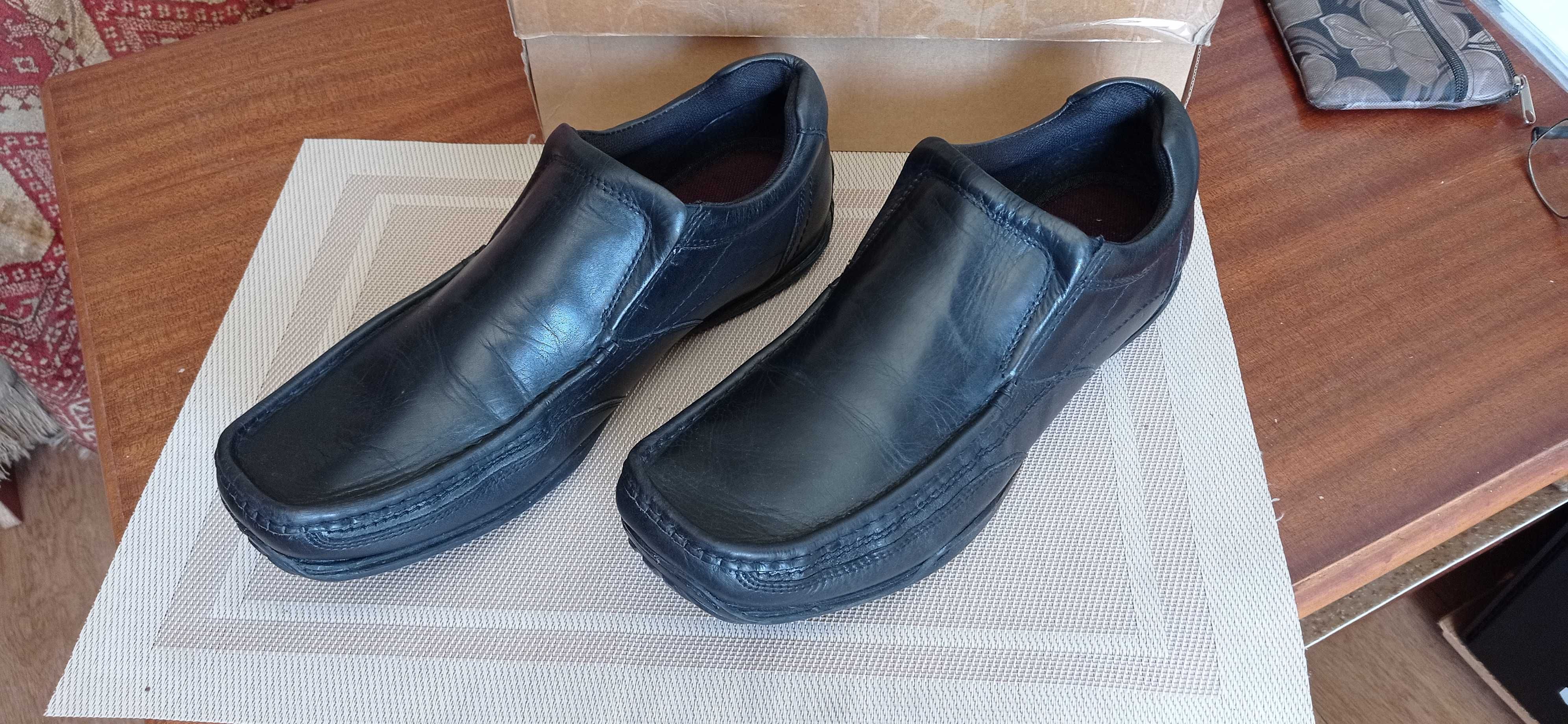 Мокасини чоловічі шкіряні George 45 р.