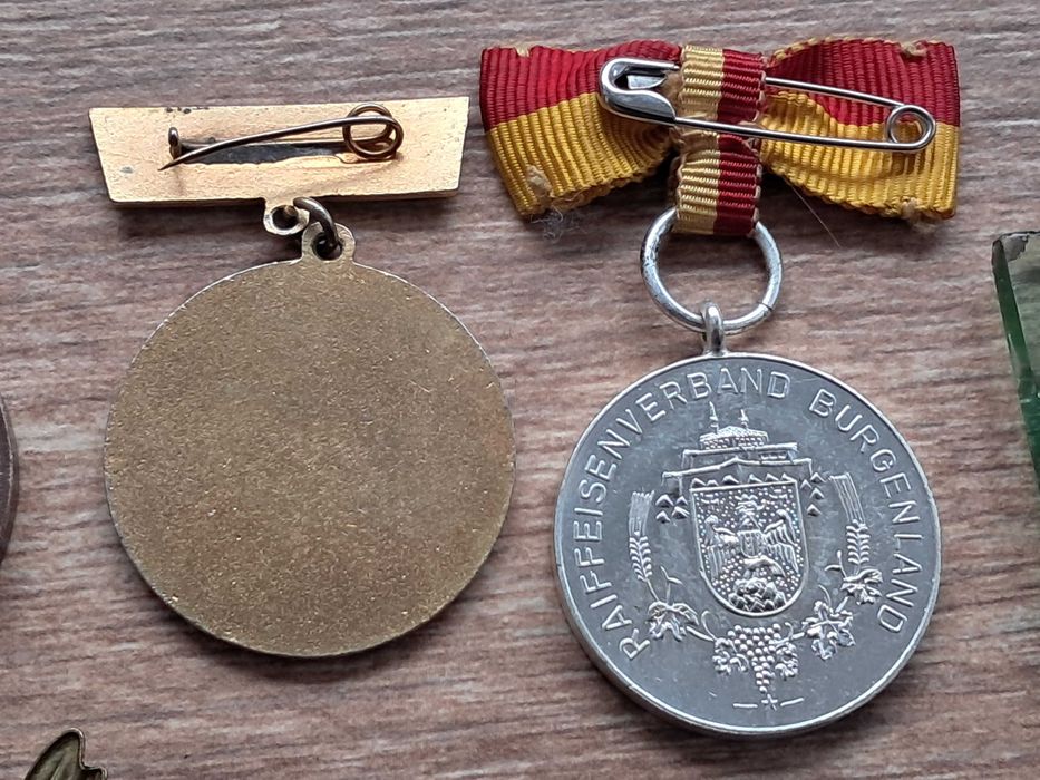 Zeztaw starych medali odznak ciekawe