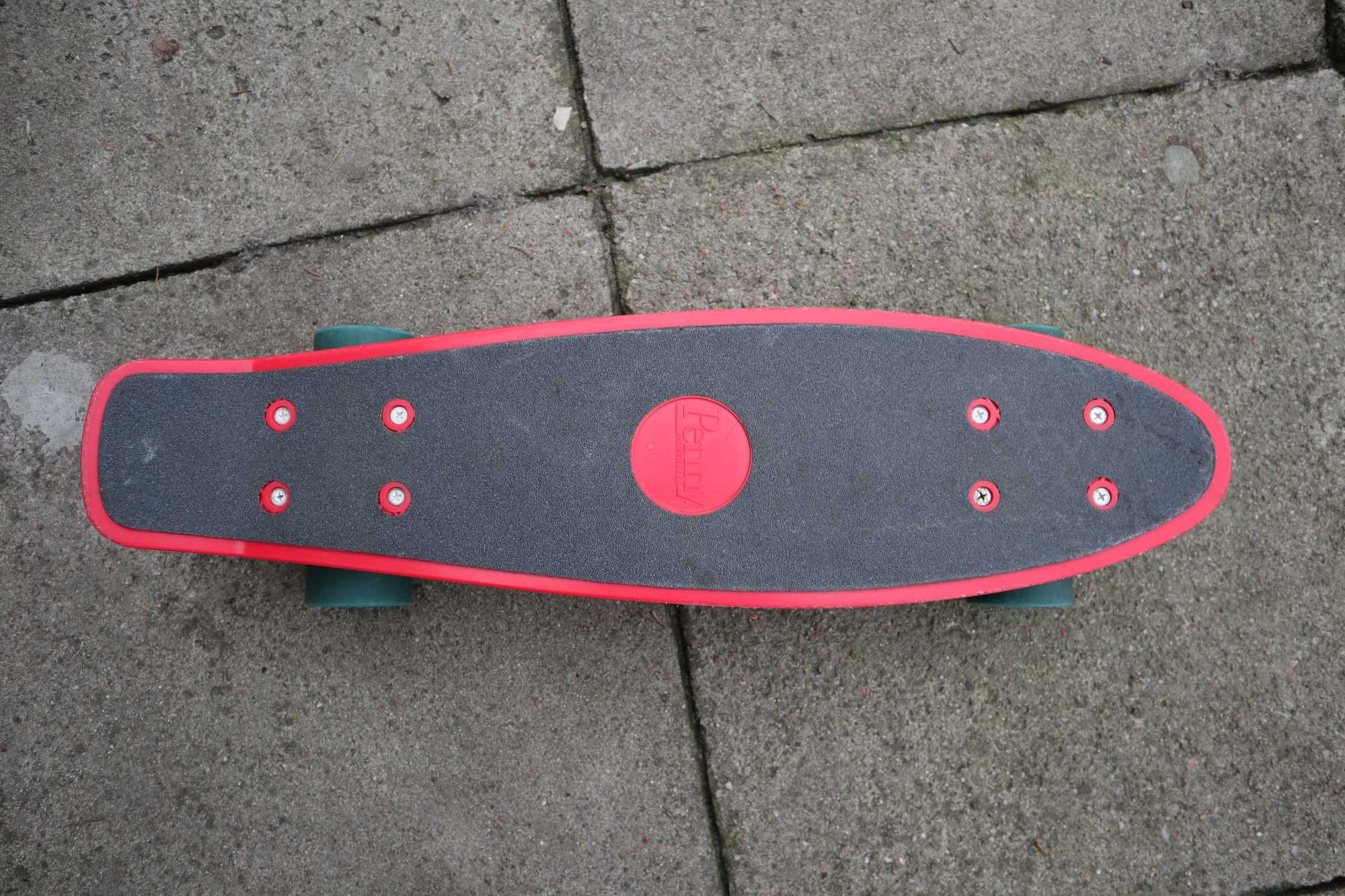 Oryginalna deska Penny 22" Red z dodatkową taśmą Griptape 22" Black