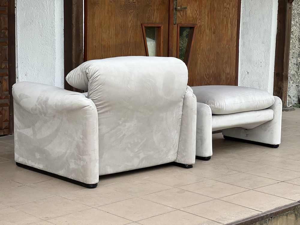 Cassina Maralunga fotel z podnóżkiem Vico Magistretti po renowacji