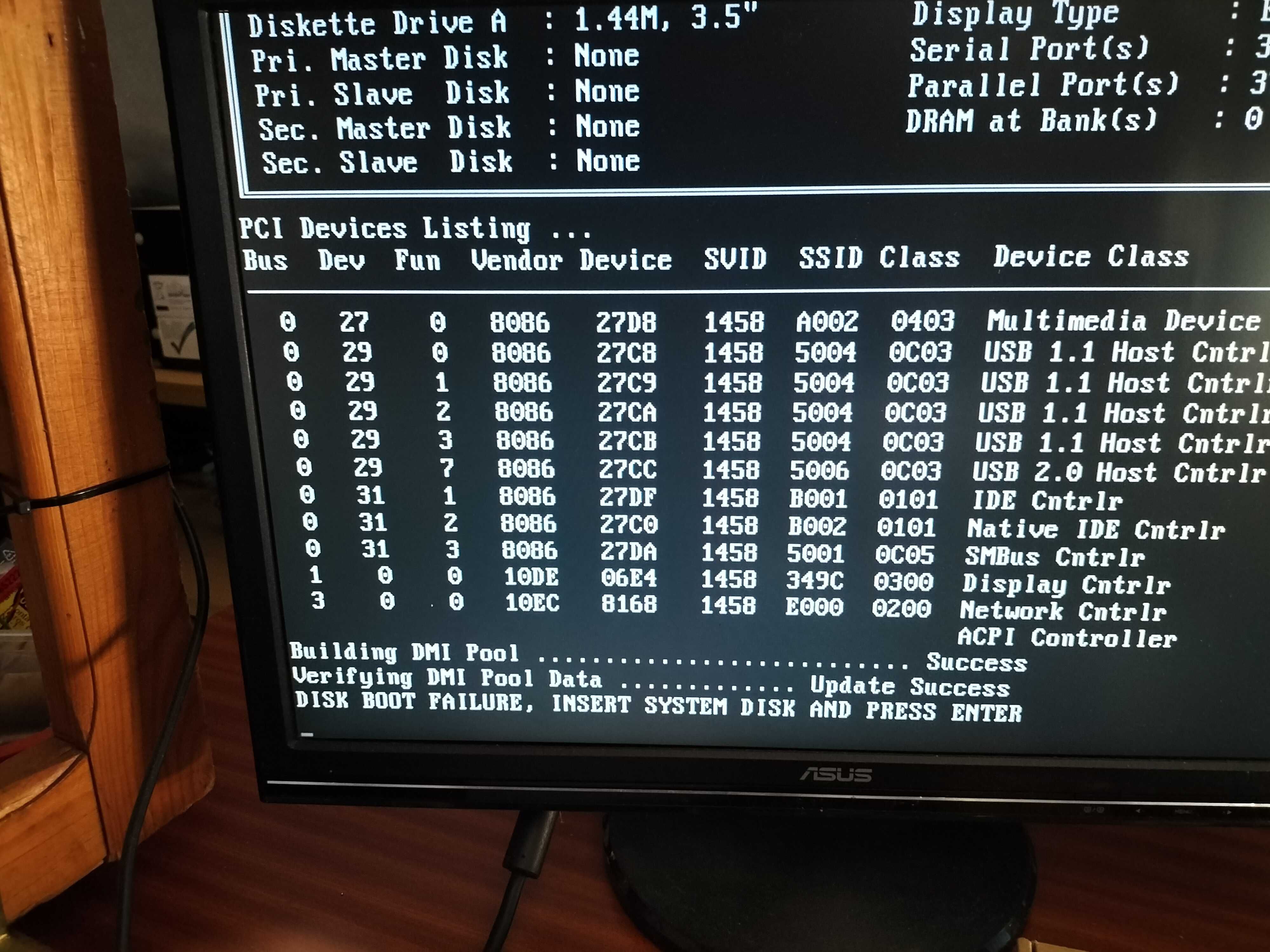 Boards Gigabyte GA-G31M-S2L + Intel E8400 e Foxconn N5235+ Pentium IV