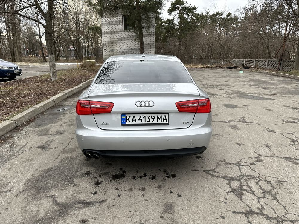 Audi A6 2012 року