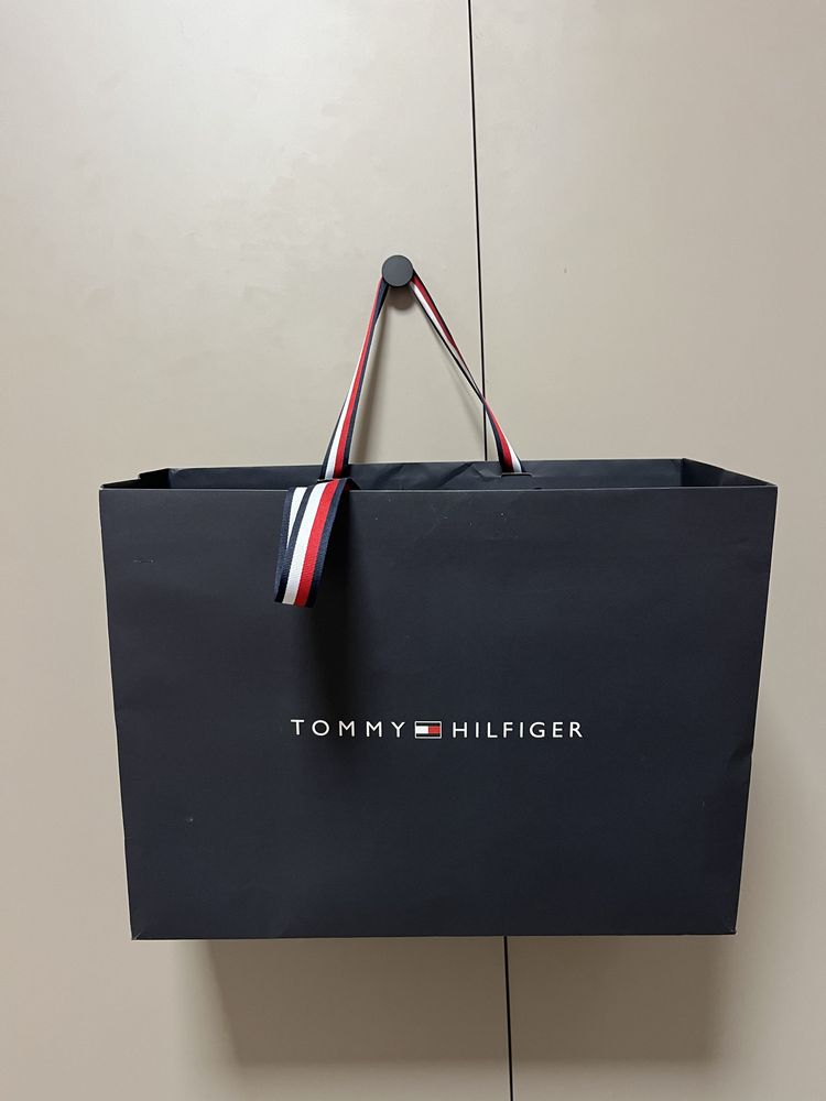 Tommy Hilfiger torba papierowa torebka zakupowa sztywna prezentowa