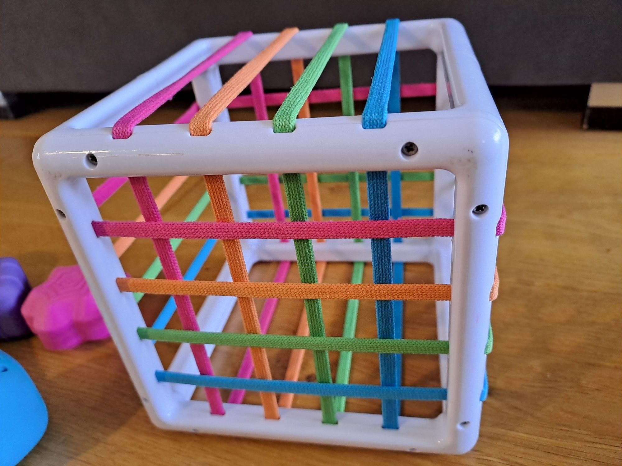 Sorter InnyBin Fat Brain Toys