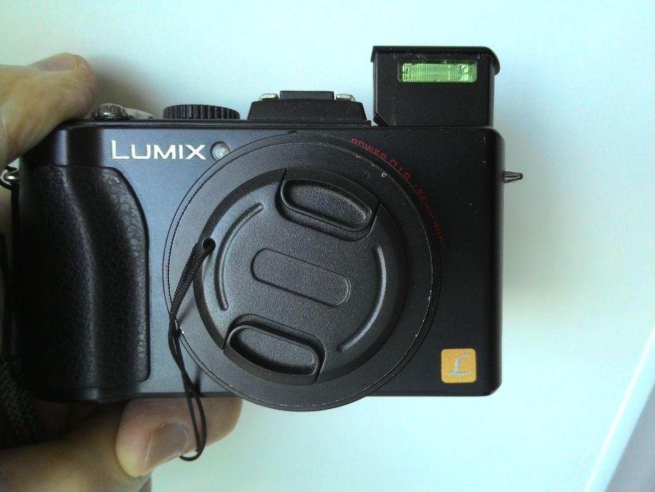 Panasonic Lumix LX 5(объектив Leica 2.0) Оригинал