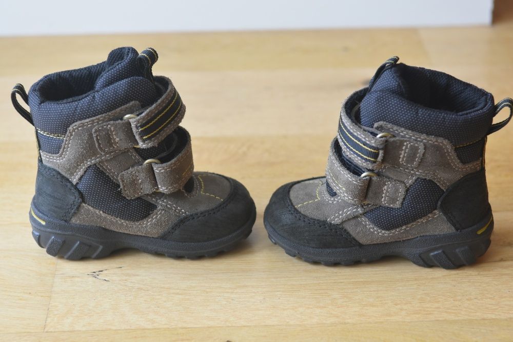 Dziecięce buty ECCO zimowe w idealnym stanie (rozmiar 20)