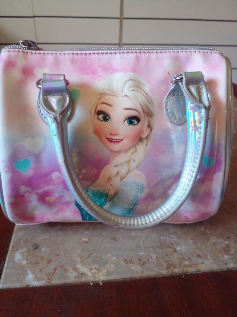 Boneca FROZEN com musica+mala+ livro